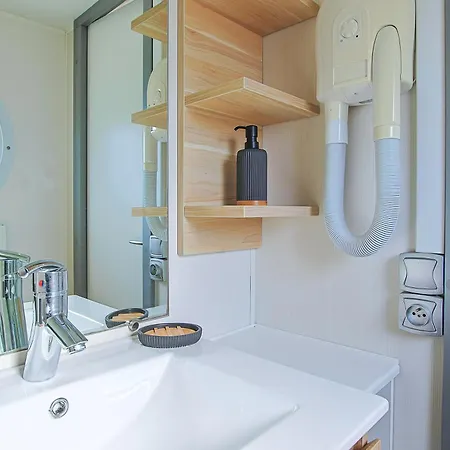 New - Mobil Equipe Camping *